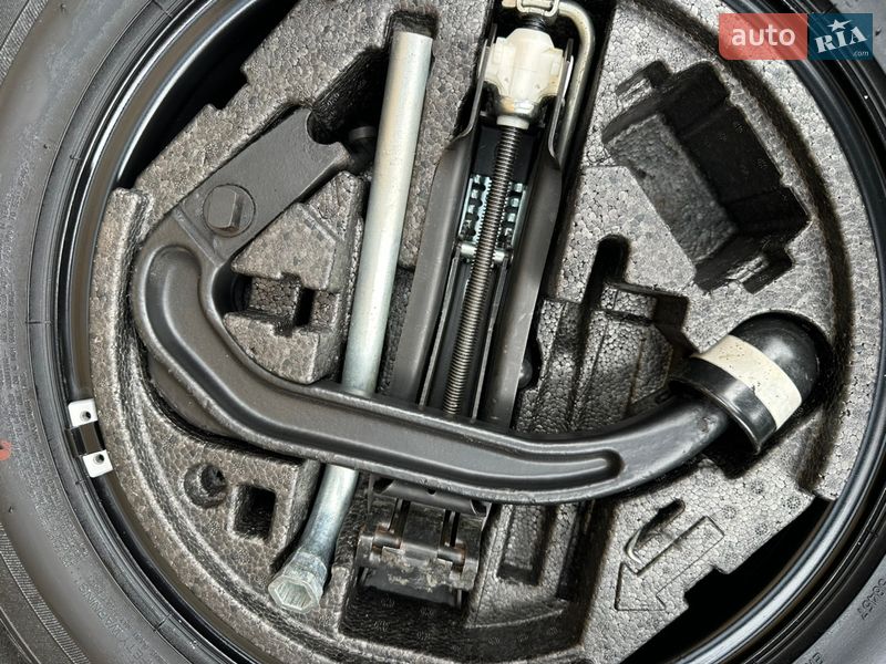 Універсал Skoda Octavia 2008 в Запоріжжі