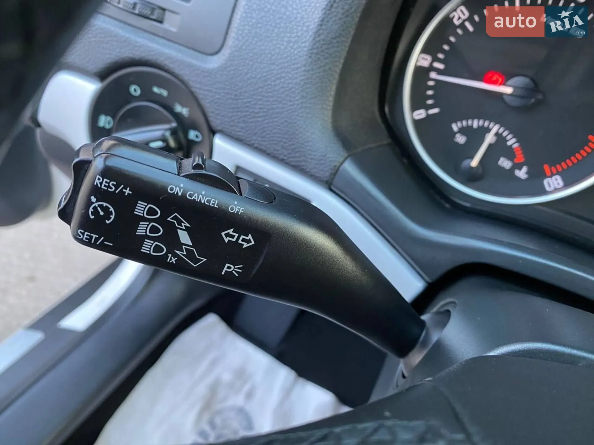 2011 Skoda Octavia - мініатюра 17