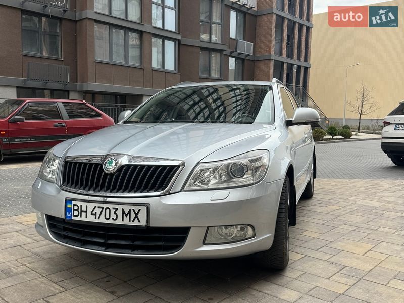 Універсал Skoda Octavia 2010 в Одесі