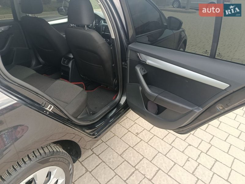 Універсал Skoda Octavia 2016 в Дрогобичі