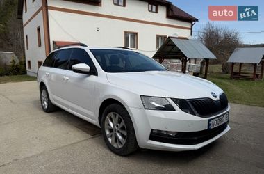 Универсал Skoda Octavia 2019 в Ужгороде