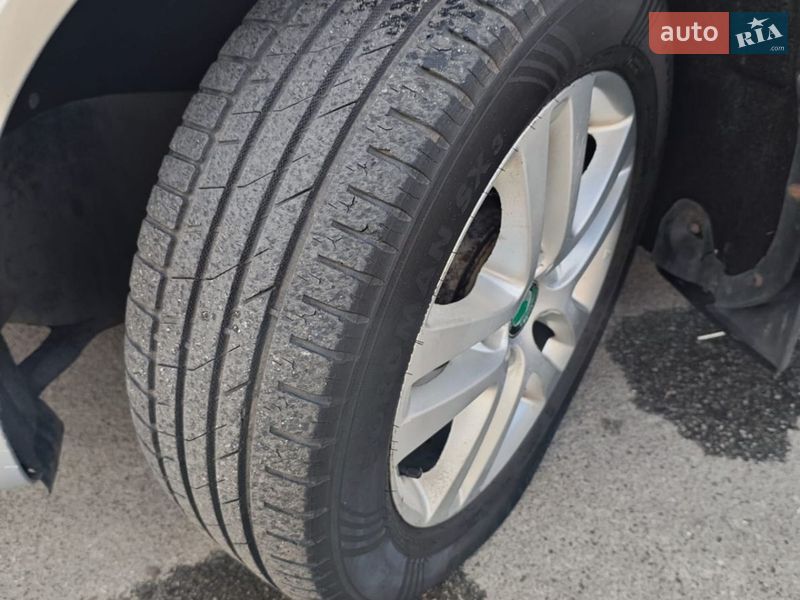 Универсал Skoda Octavia 2012 в Киеве фото 10 Универсал Skoda Octavia 2012 в Киеве