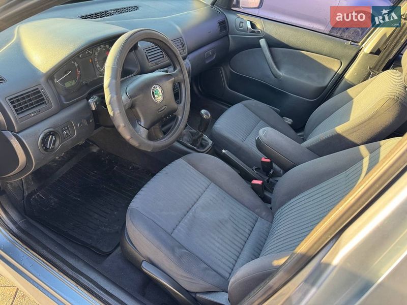 Ліфтбек Skoda Octavia 2004 в Дніпрі