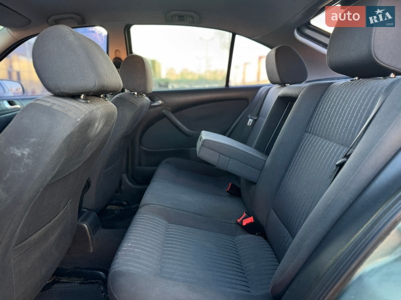 Ліфтбек Skoda Octavia 2002 в Києві фото 9 Ліфтбек Skoda Octavia 2002 в Києві