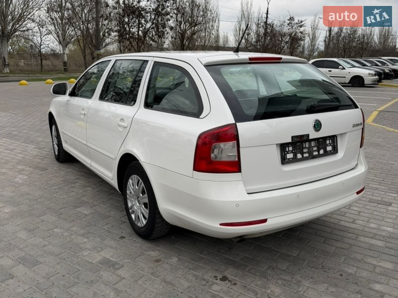 Ліфтбек Skoda Octavia 2012 в Кам'янському
