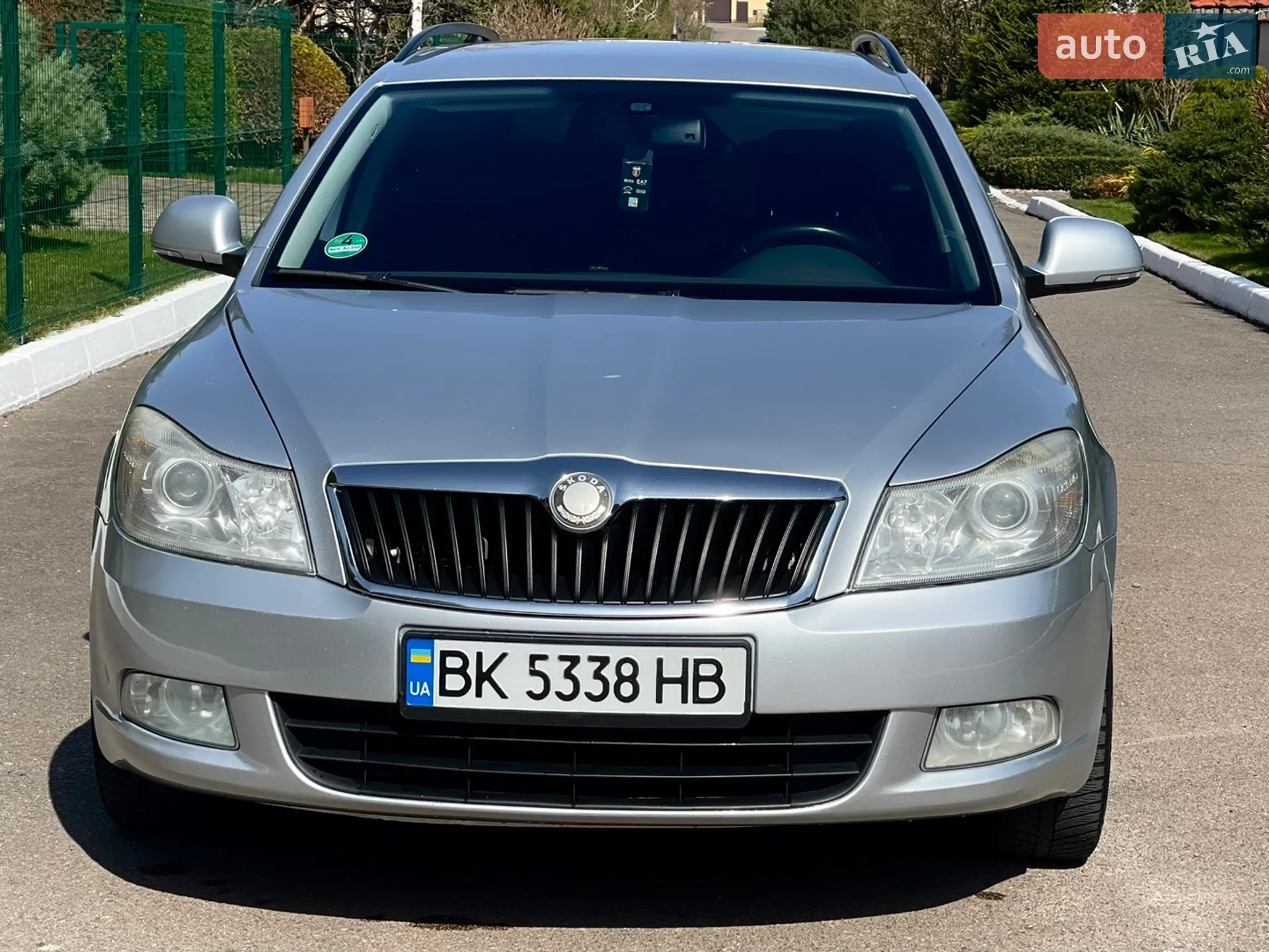2010 Skoda Octavia - мініатюра 2