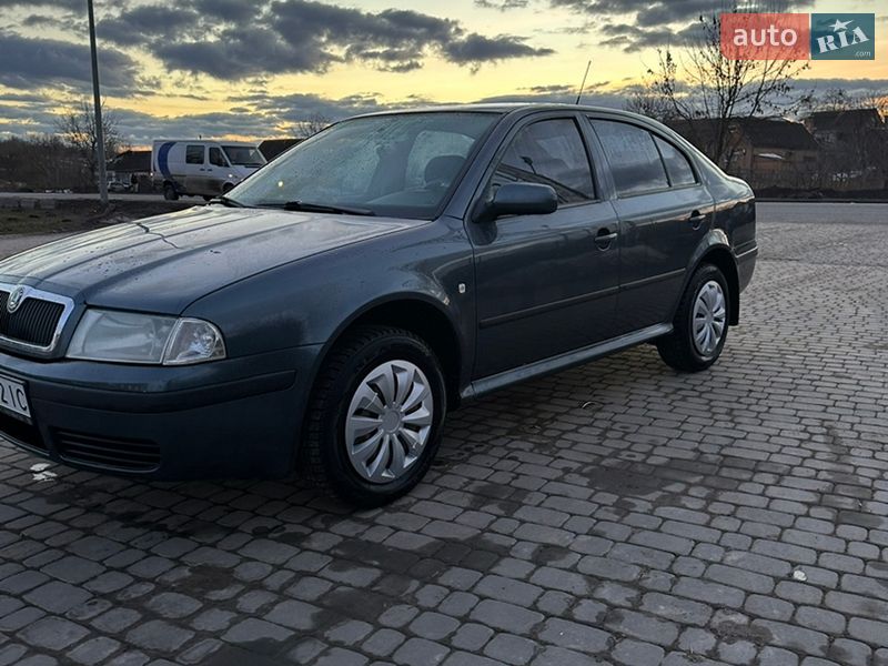 Лифтбек Skoda Octavia 2005 в Казатине