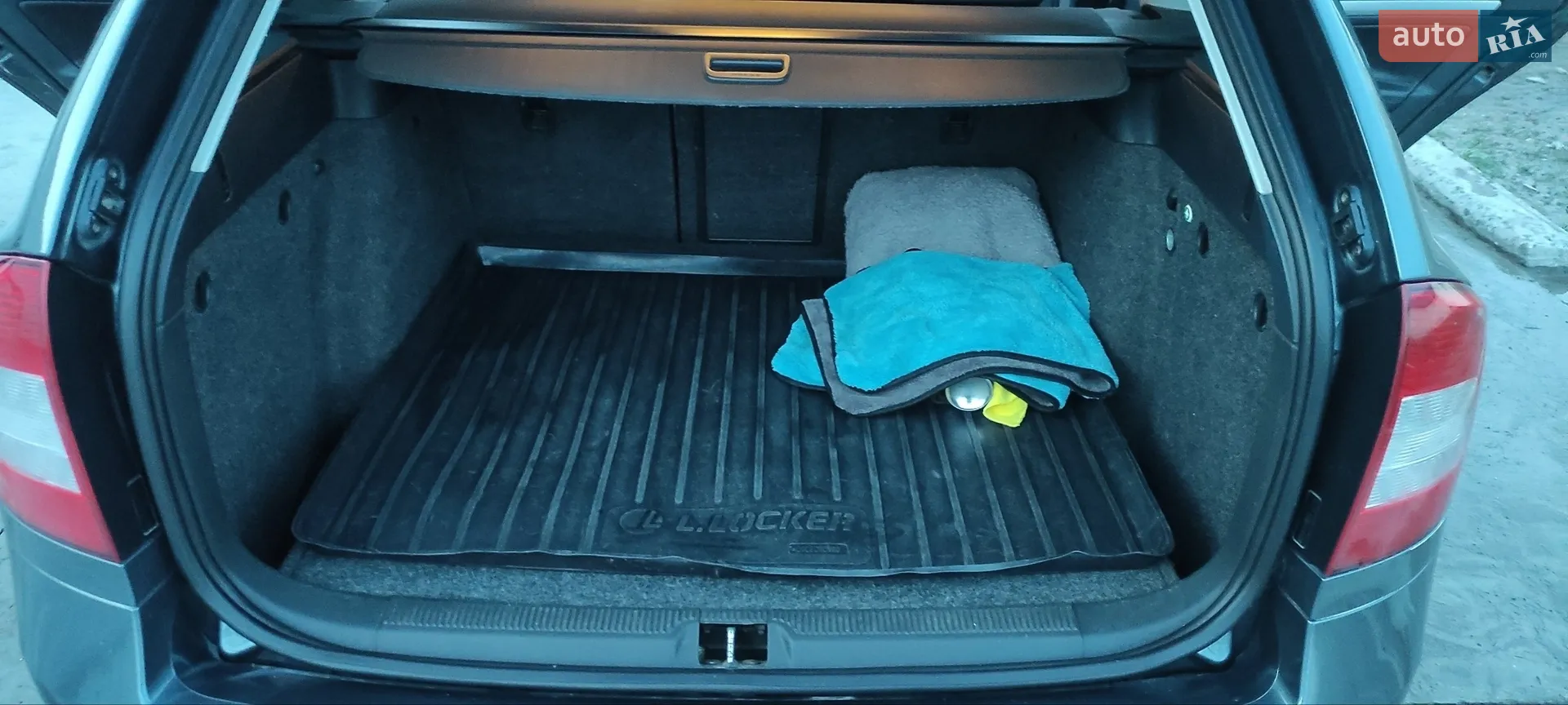 2011 Skoda Octavia - мініатюра 10