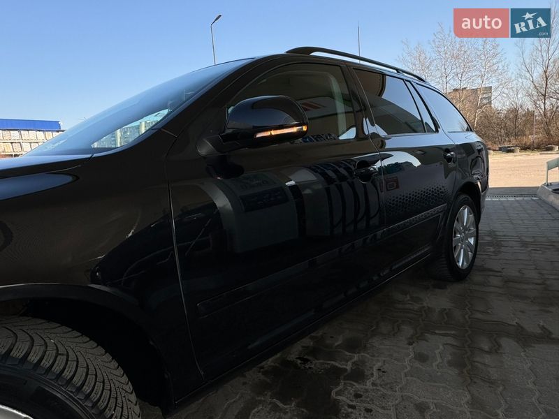 Универсал Skoda Octavia 2011 в Дрогобыче
