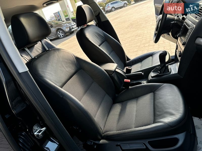 Универсал Skoda Octavia 2011 в Дрогобыче