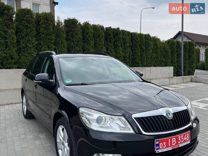 Универсал Skoda Octavia 2012 в Ровно