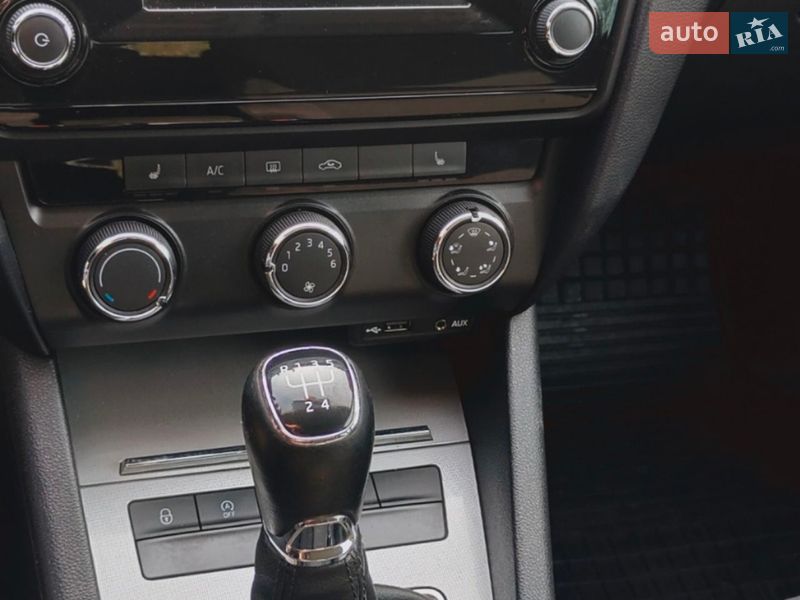 Універсал Skoda Octavia 2014 в Ромнах