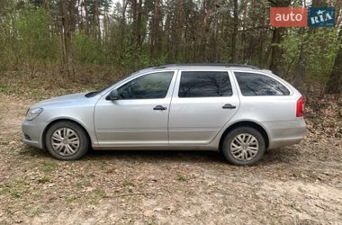 Универсал Skoda Octavia 2009 в Каменке-Бугской