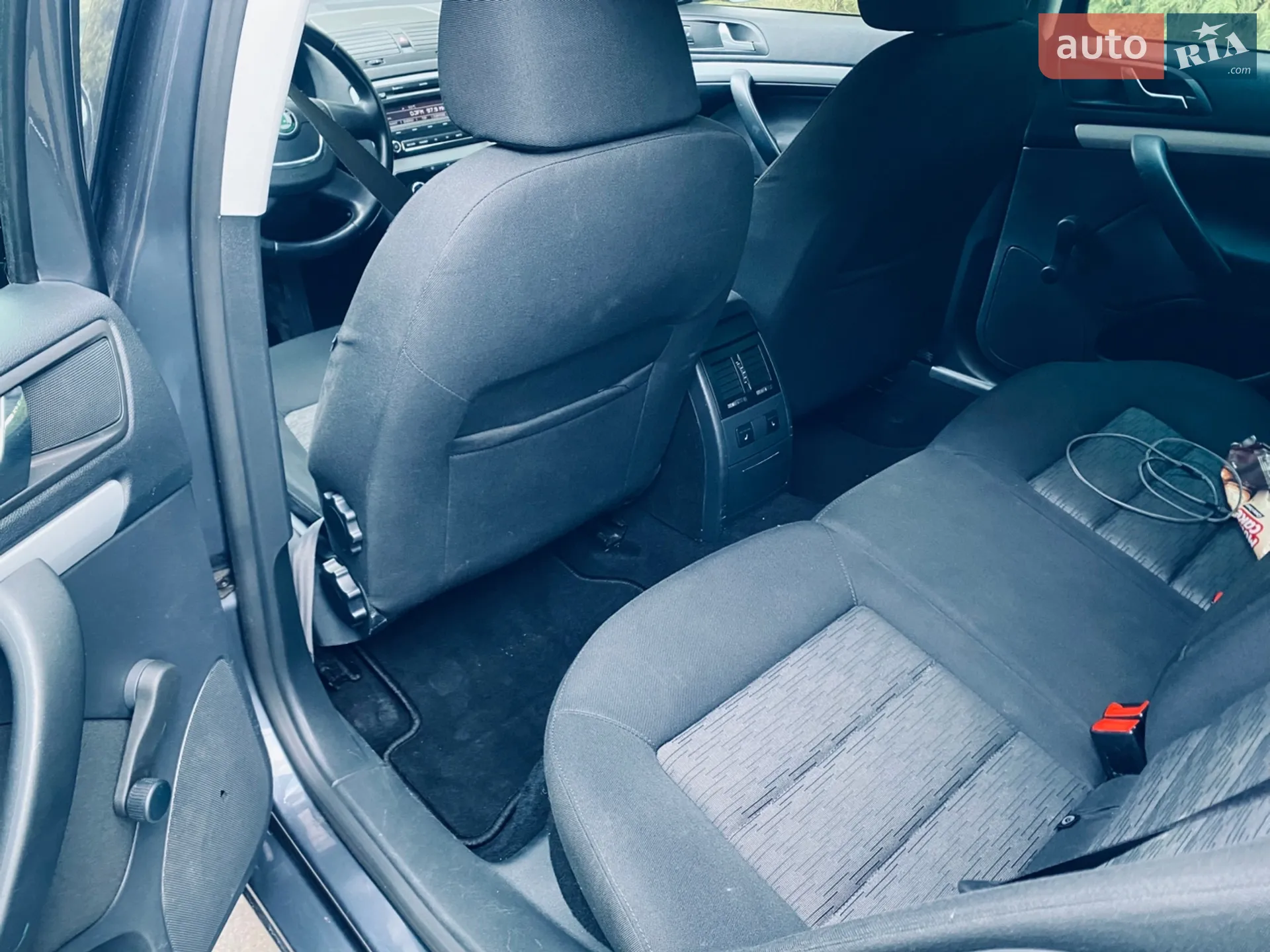2011 Skoda Octavia - мініатюра 8