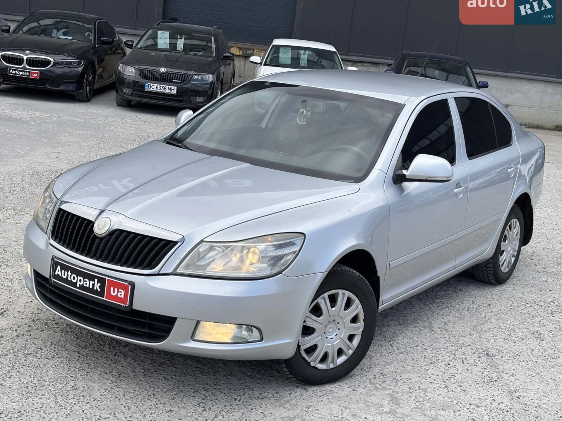 2010 Skoda Octavia - мініатюра 3