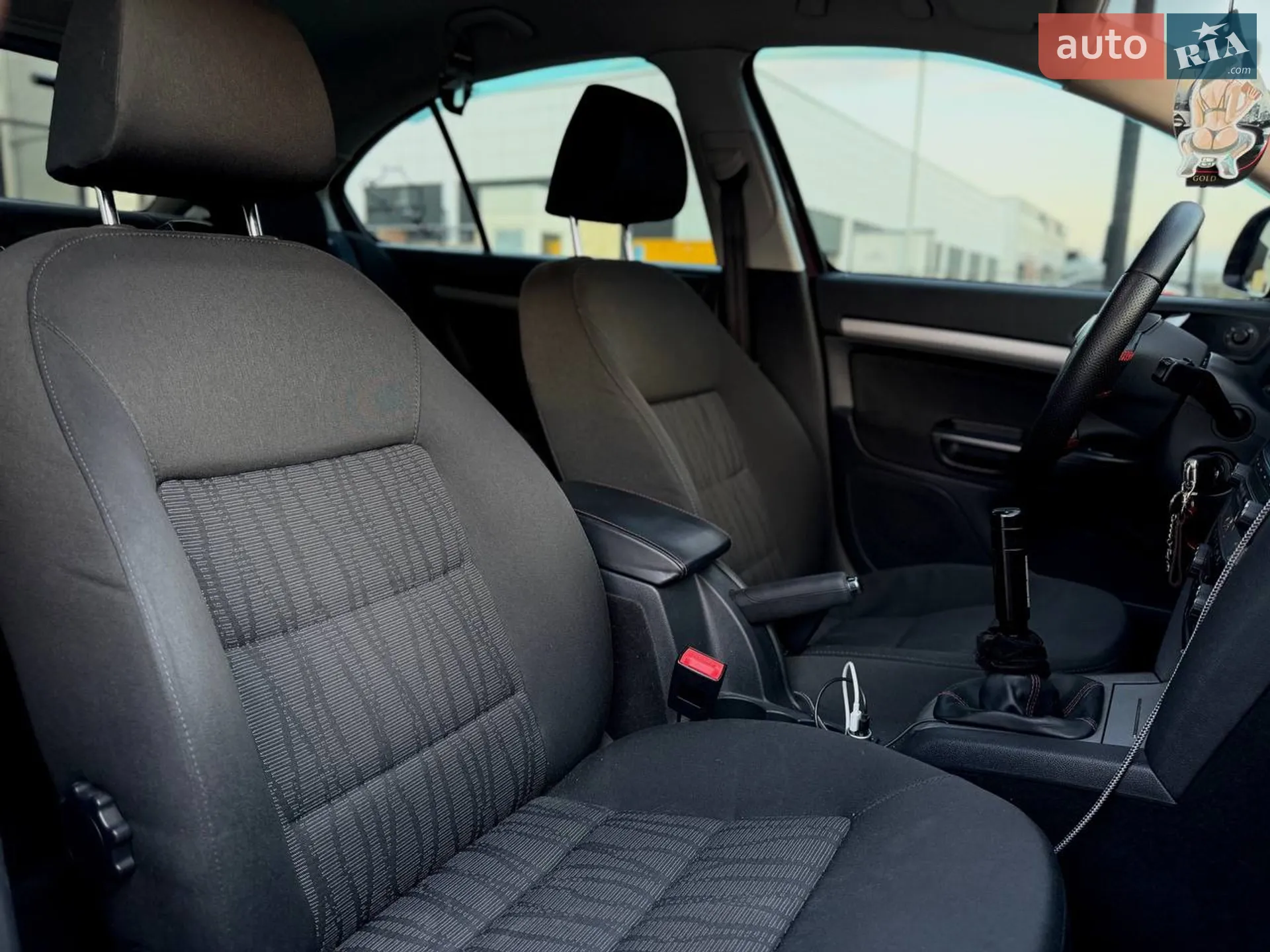 2010 Skoda Octavia - мініатюра 10