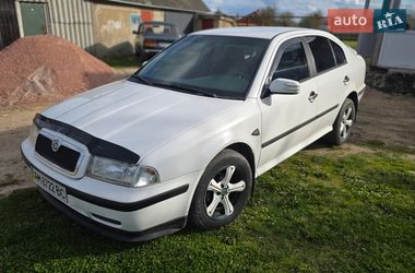 Лифтбек Skoda Octavia 1997 в Овруче