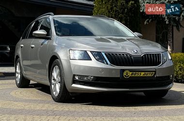 Универсал Skoda Octavia 2017 в Львове