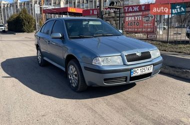 Лифтбек Skoda Octavia 2003 в Шептицькому