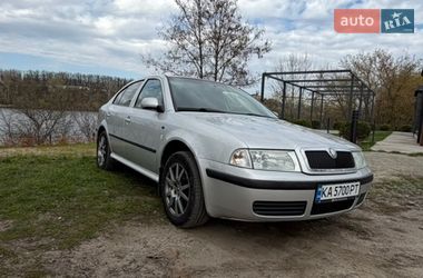 Лифтбек Skoda Octavia 2001 в Ирпене