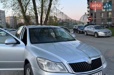 Лифтбек Skoda Octavia 2010 в Львове