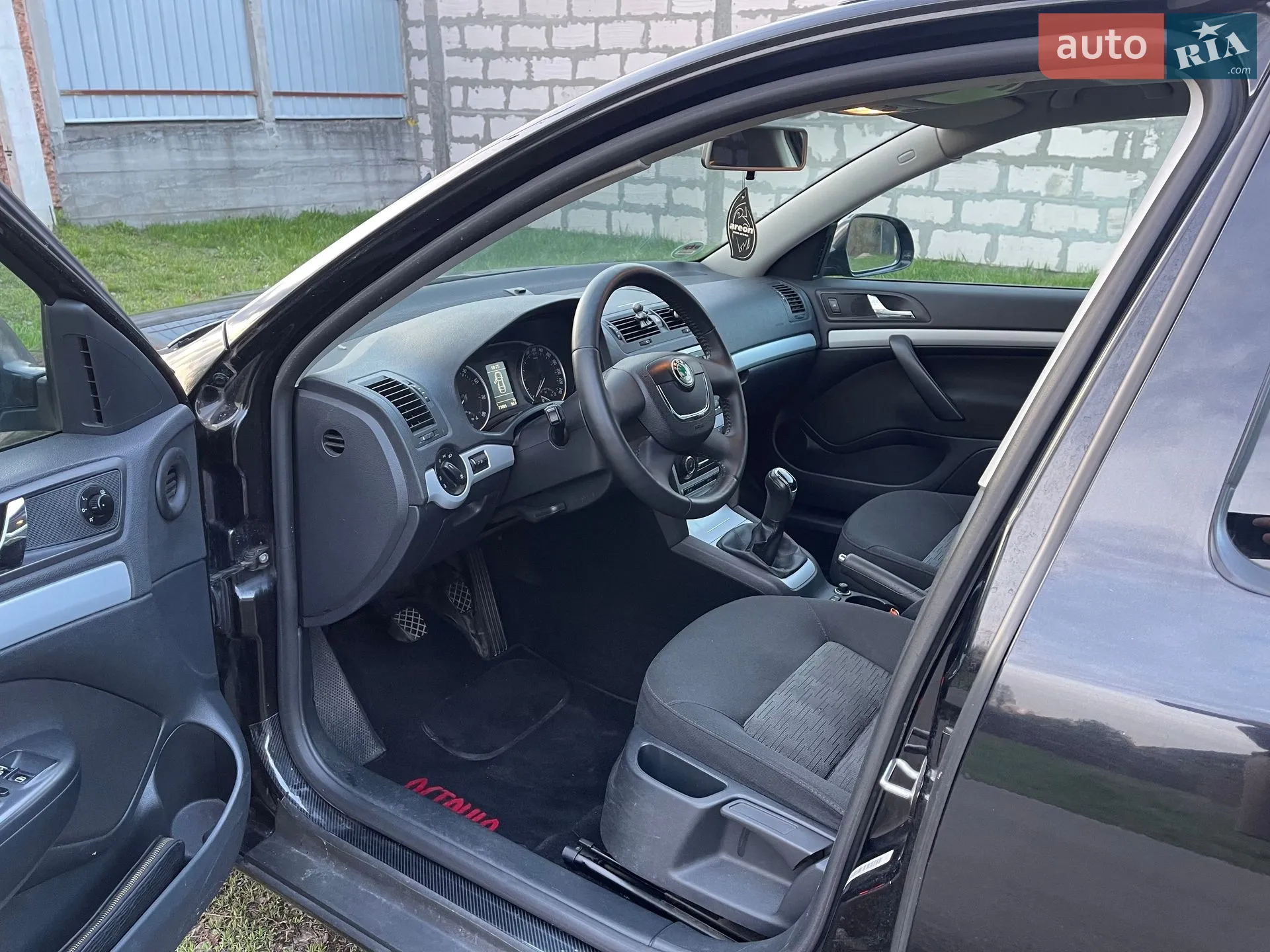 2011 Skoda Octavia - мініатюра 7