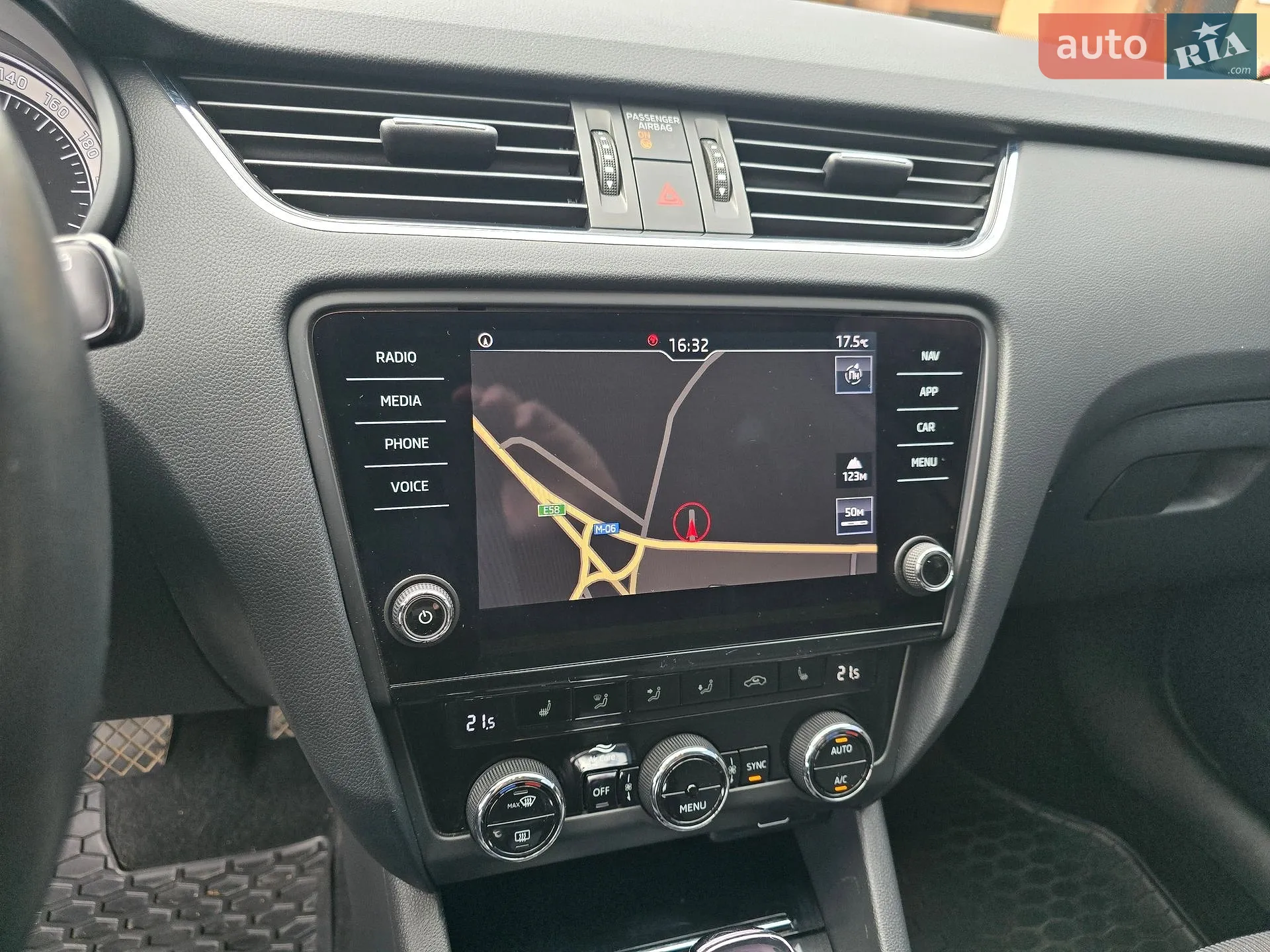2019 Skoda Octavia - мініатюра 33