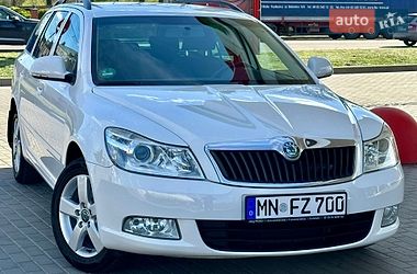 Універсал Skoda Octavia 2012 в Житомирі