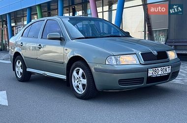 Лифтбек Skoda Octavia 2002 в Киеве