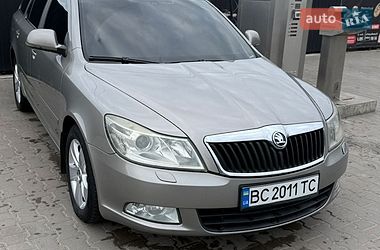 Универсал Skoda Octavia 2010 в Куликове