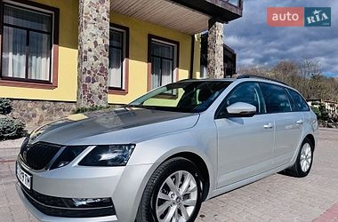 Универсал Skoda Octavia 2017 в Николаеве