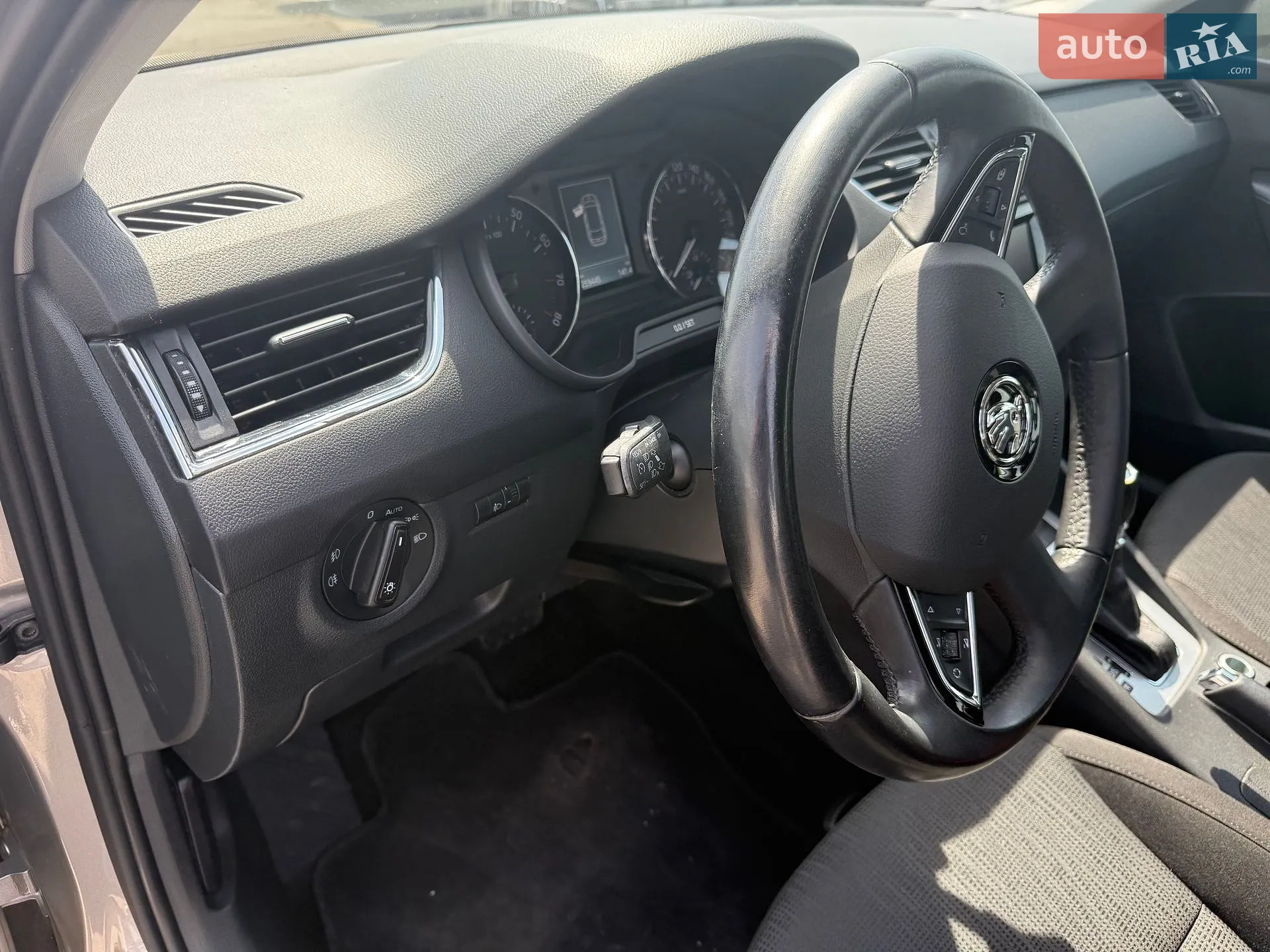 2015 Skoda Octavia - мініатюра 26