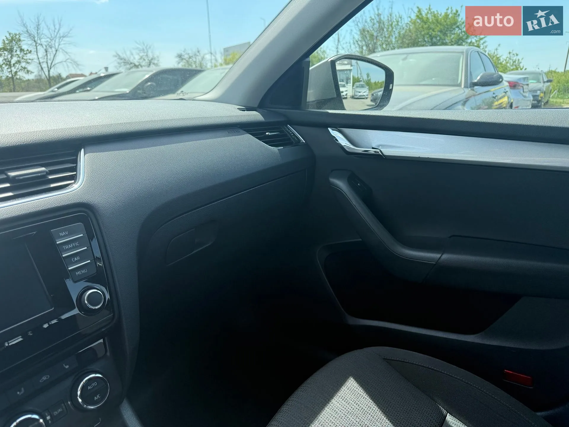 2015 Skoda Octavia - мініатюра 35