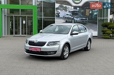 Ліфтбек Skoda Octavia 2015 в Луцьку