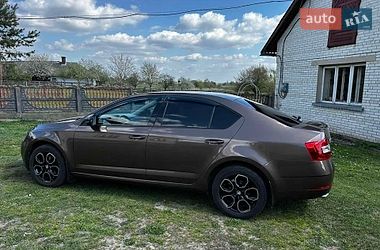 Лифтбек Skoda Octavia 2017 в Львове