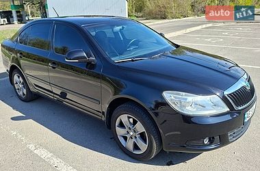Ліфтбек Skoda Octavia 2012 в Дніпрі