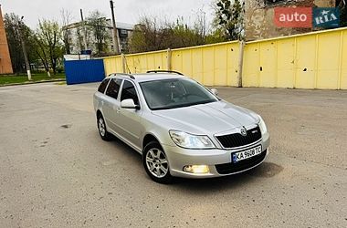 Універсал Skoda Octavia 2010 в Харкові