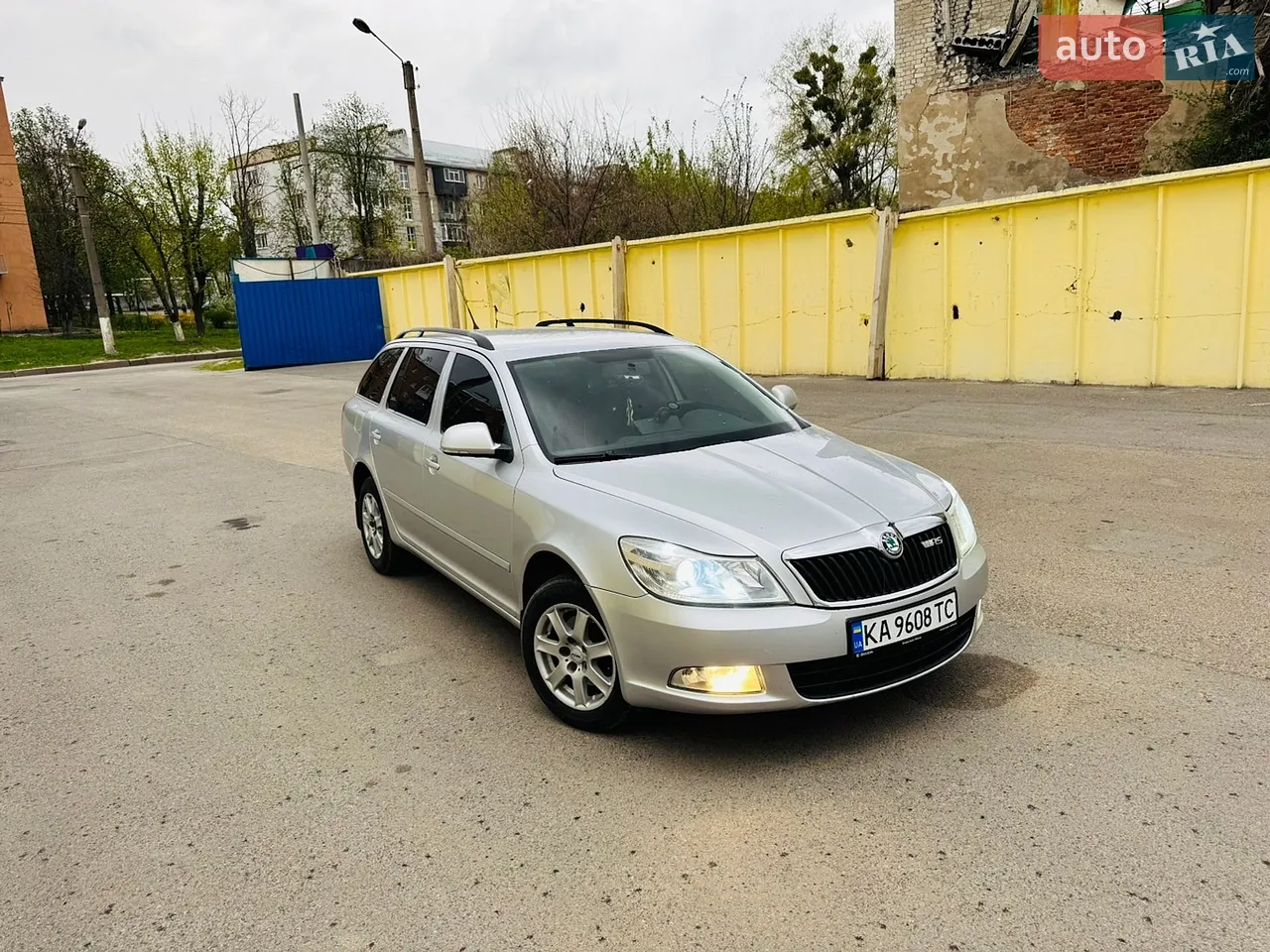 2010 Skoda Octavia - мініатюра 21