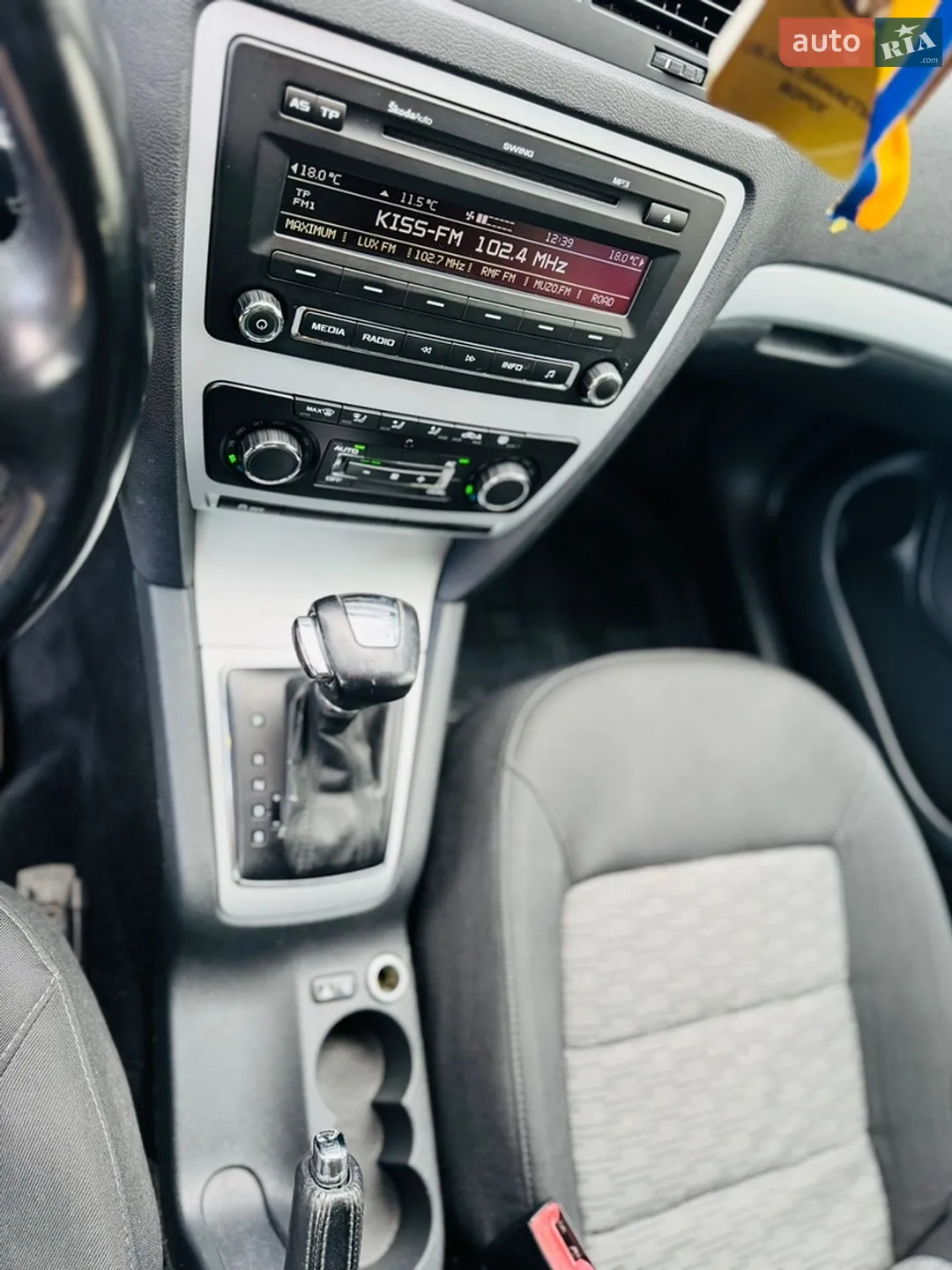 2010 Skoda Octavia - мініатюра 9