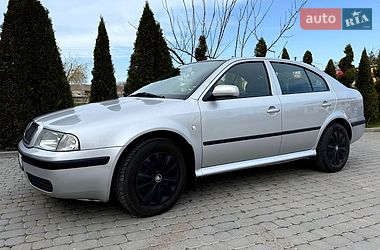 Лифтбек Skoda Octavia 2005 в Ильинцах