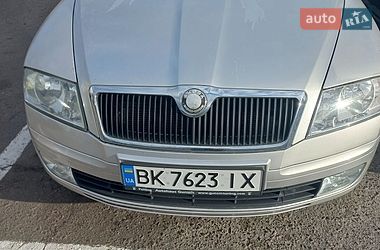 Универсал Skoda Octavia 2005 в Сарнах