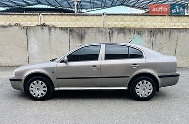 Лифтбек Skoda Octavia 2008 в Киеве