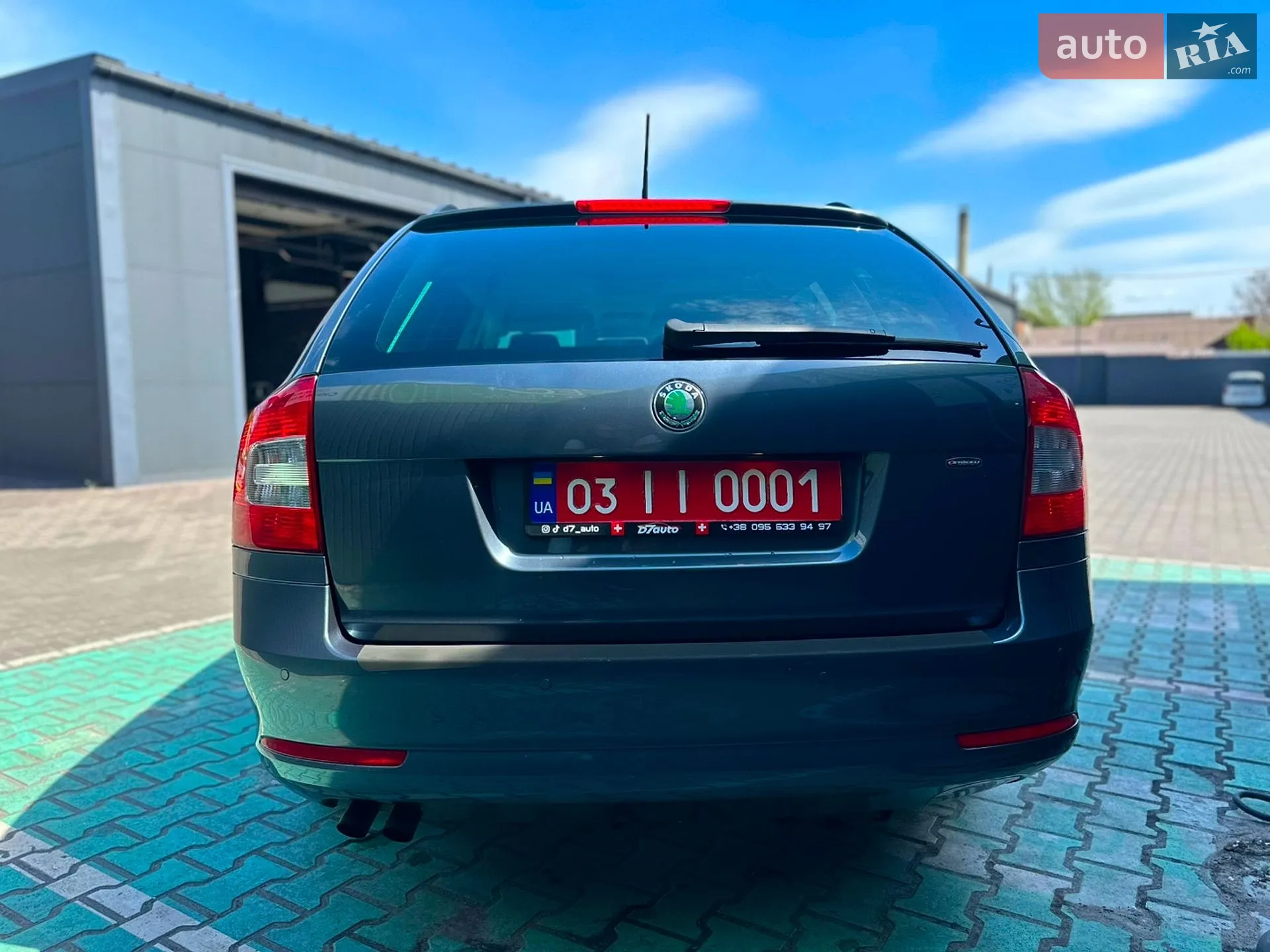 2011 Skoda Octavia - мініатюра 10