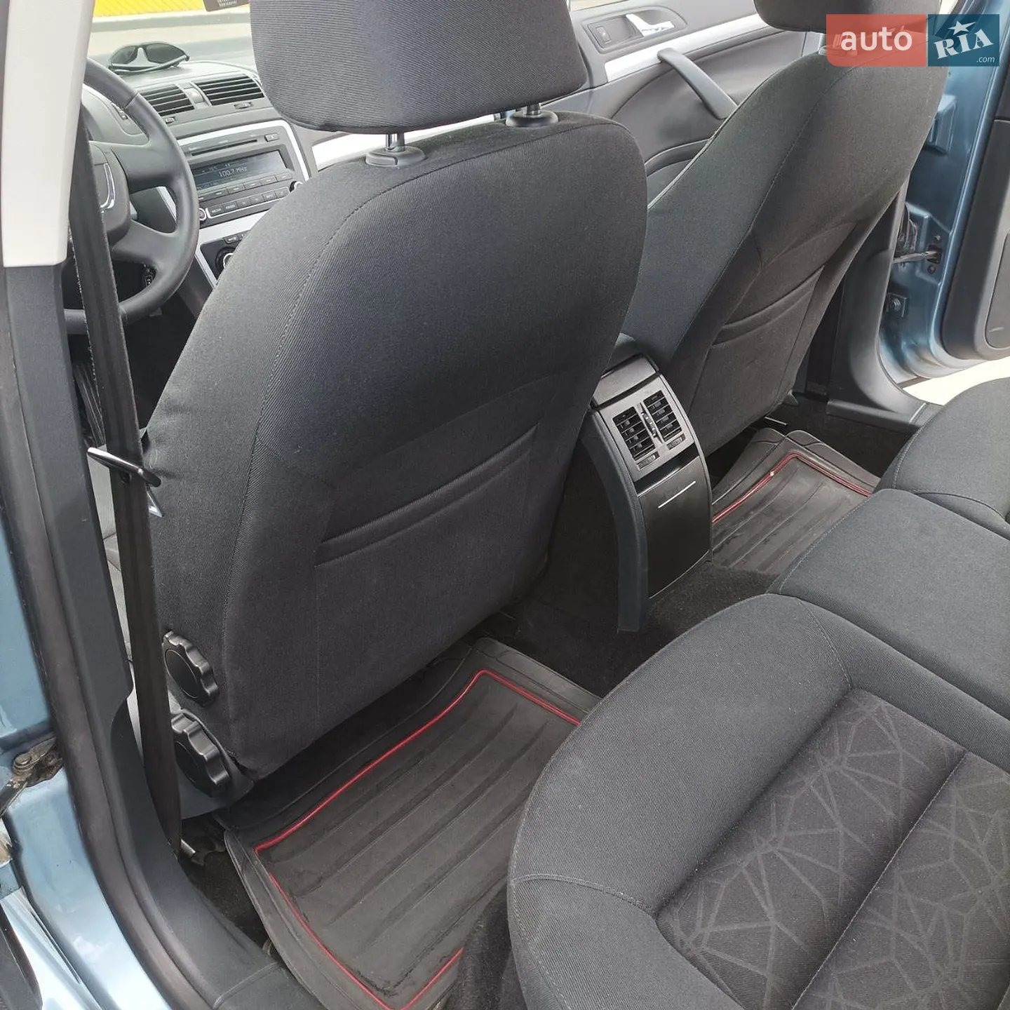 2011 Skoda Octavia - мініатюра 37