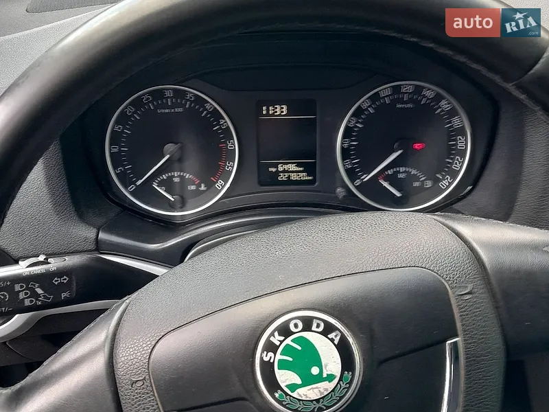 Skoda Octavia 2011 VIN TMBHT21Z6B8026402 фото оголошення 7 з 48