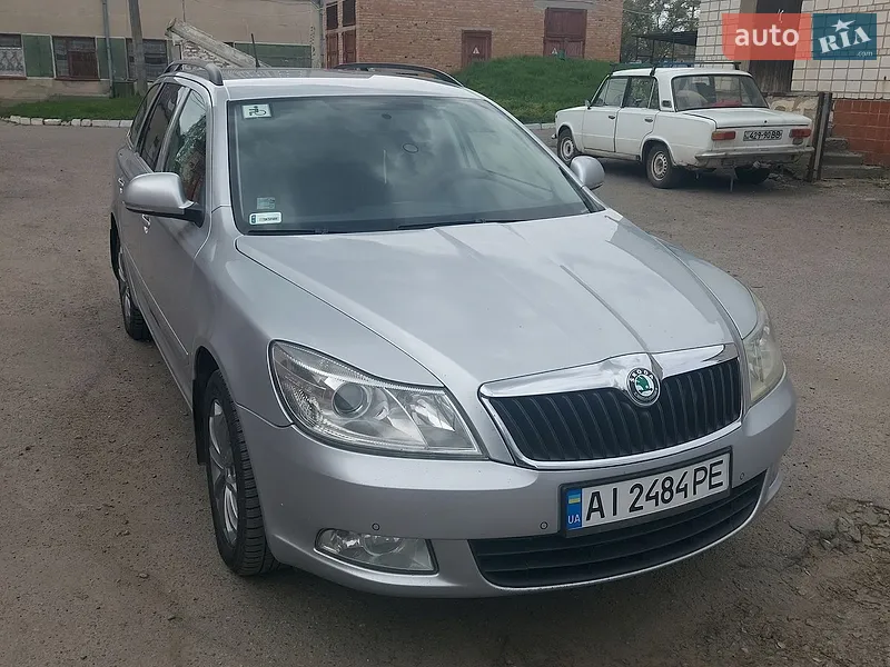 Skoda Octavia 2011 VIN TMBHT61Z6C2116483 фото оголошення 3 з 54