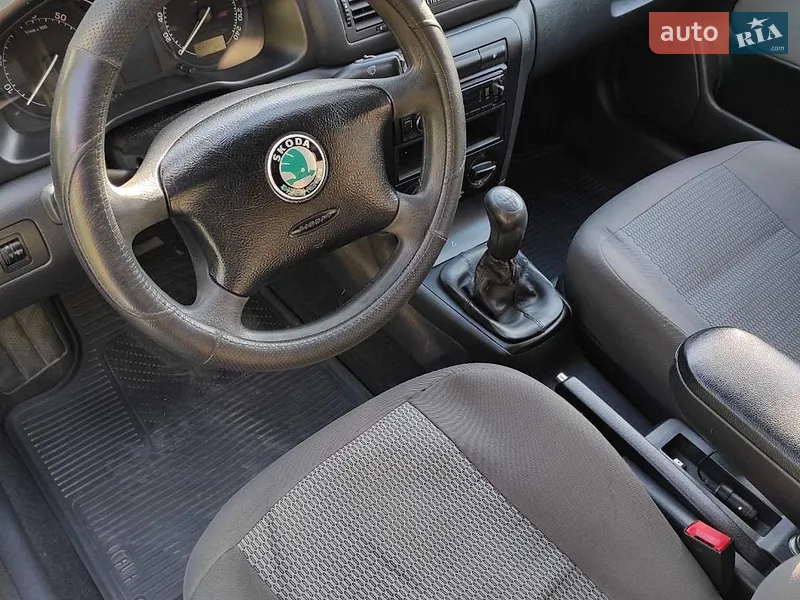 Skoda Octavia 2006 VIN TMBDK41U57B007111 фото оголошення 2 з 50