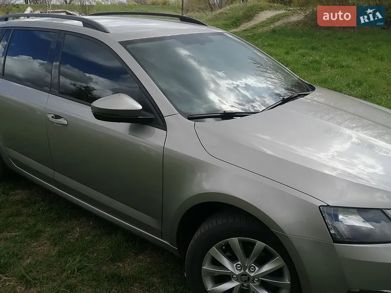 Skoda Octavia 2017 VIN TMBJG9NE2J0036136 фото оголошення 3 з 56