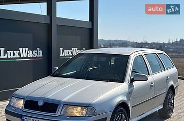 Универсал Skoda Octavia 2003 в Шумске