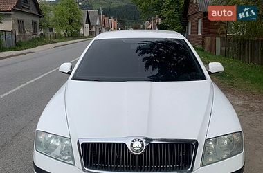 Лифтбек Skoda Octavia 2006 в Рахове